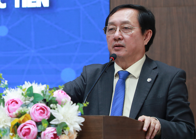 Bộ trưởng Huỳnh Thành Đạt phát biểu tại hội nghị. Ảnh: VNU